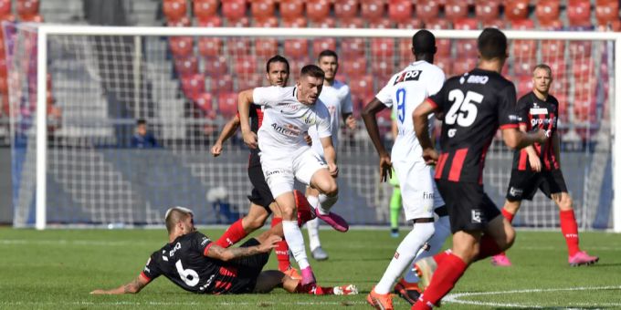Künftig sollen zwölf statt zehn Team in der Super League spielen. Super League Reform