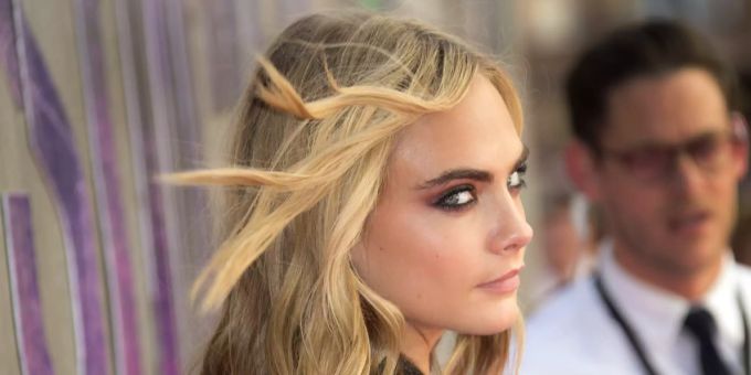 Cara Delevingne ist jetzt auch Handtaschen-Designerin. Cara Delevingne