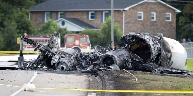 Earnhardt Plane Crash