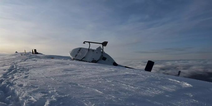 Helikopter bei Landemanöver ausser Kontrolle geraten Helikopter bei Landemanöver ausser Kontrolle geraten