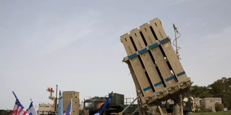 Israelische Medien berichteten, die Armee habe im Norden des Landes Batterien des Raketenabwehrsystems Iron Dome (Eisenkuppel) aufgestellt, um mögliche Gegenangriffe abzuwehren. Foto: Guo Yu/XinHua