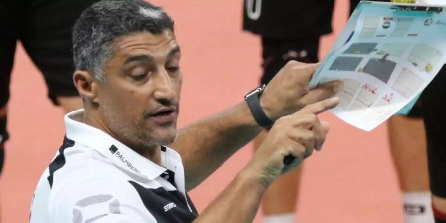 Will mit den deutschen Volleyballern den nächsten Sieg bei der EM holen: Trainer Andrea Giani. Foto: Vdb / Bart Vandenbroucke/CEV