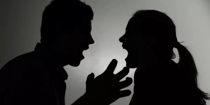 Welche Emotion wird hier ausgedrückt? Wie intensiv ist dieses Gefühl? Ist es positiv oder negativ?. Foto: Jan-Philipp Strobel/dpa Welche Emotion wird hier ausgedrückt? Wie intensiv ist dieses Gefühl? Ist es positiv oder negativ?. Foto: Jan-Philipp Strobel/dpa