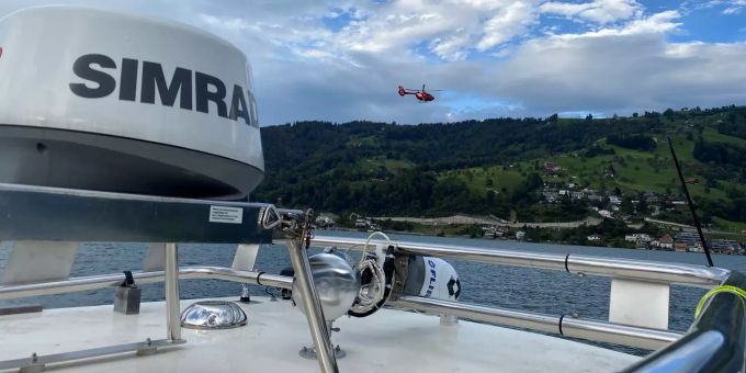 Der 77-jährige Begleiter wird vermisst. Unfall