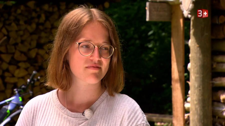 Nadine hat keine Gefühle für den Jungbauern.