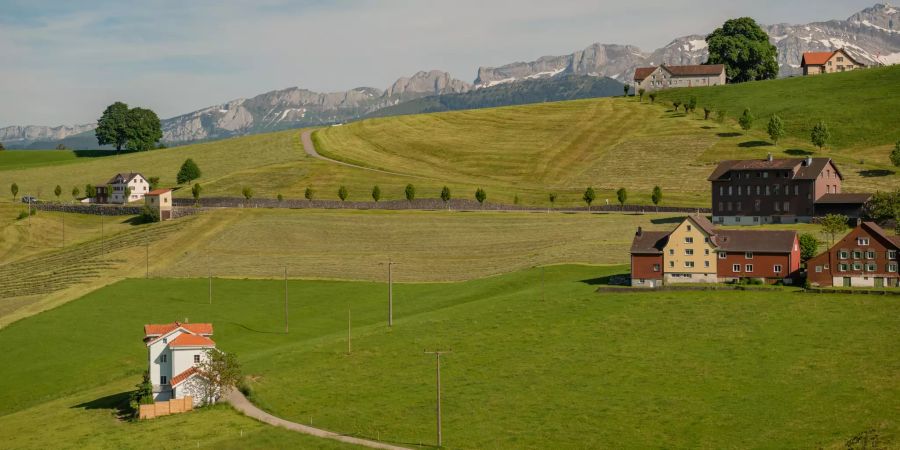 Landschaft in Schwellbrunn im Kanton Appenzell Ausserrhoden.