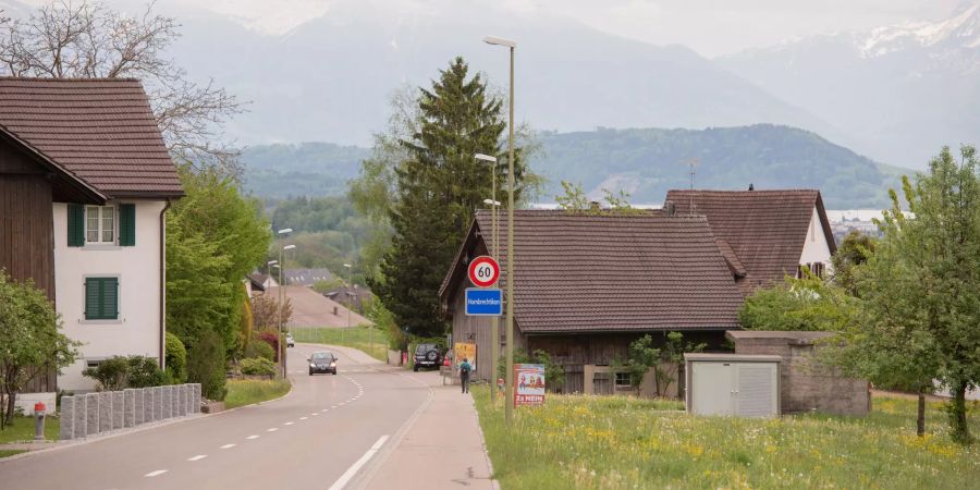 Die Ortseinfahrt der Gemeinde Hombrechtikon.