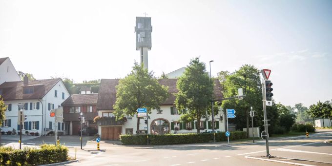 Autokreisel in Dottingen. Autokreisel in Dottingen.