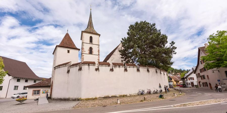 Die Kirche Sankt Arbogast in Muttenz.