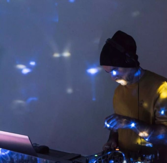 DJ Aid ist nicht gegen das Coronavirus geimpft. DJ Aid