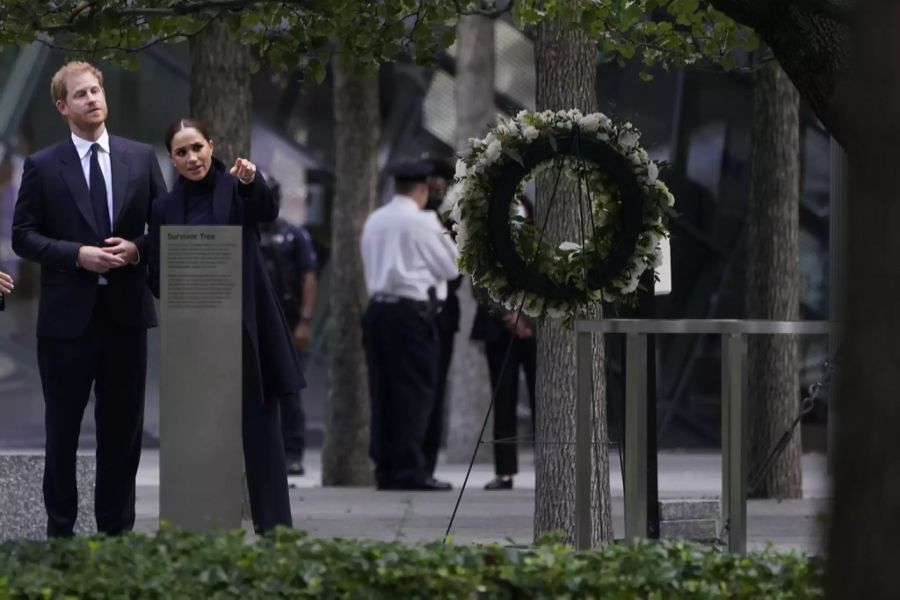 Prinz Harry und Herzogin Meghan besuchten das Nationale September 11 Memorial und Museum  in New York.