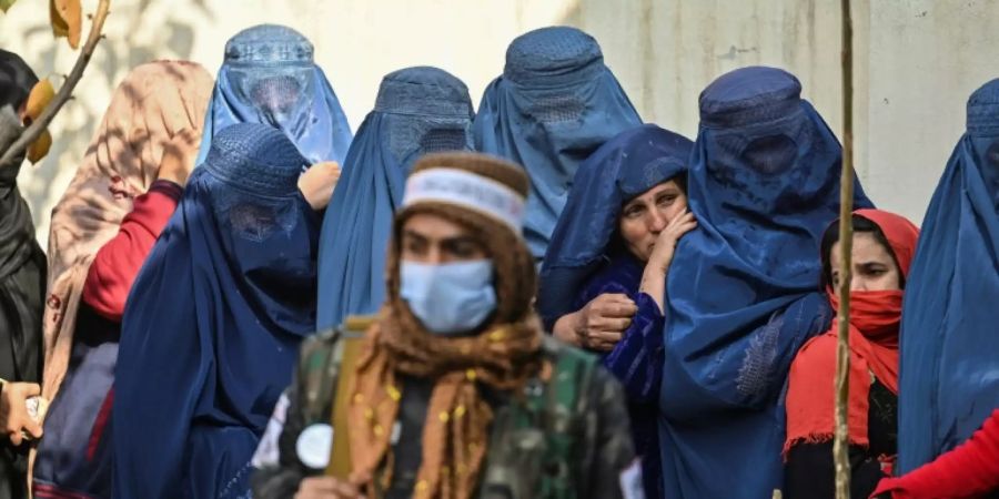 UN warnt vor allem vor Berufsverbote für Frauen