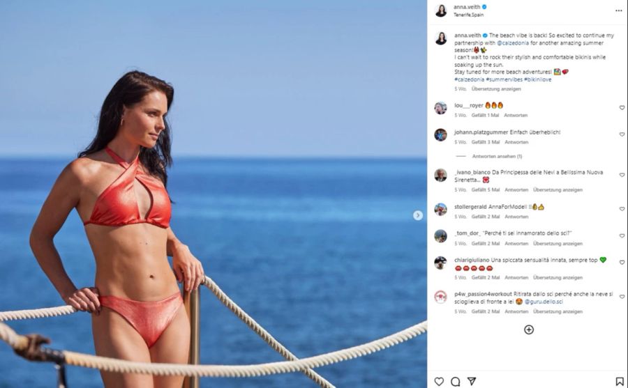 Anna Veith modelt für Bademodenbekleidung.