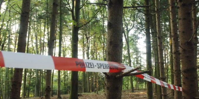 Die Leiche Ylenias wurde am 15. September 2007 im Hartmannswald bei Oberbüren (SG) gefunden. (Archivbild) Die Leiche Ylenias wurde am 15. September 2007 im Hartmannswald bei Oberbüren (SG) gefunden. (Archivbild)