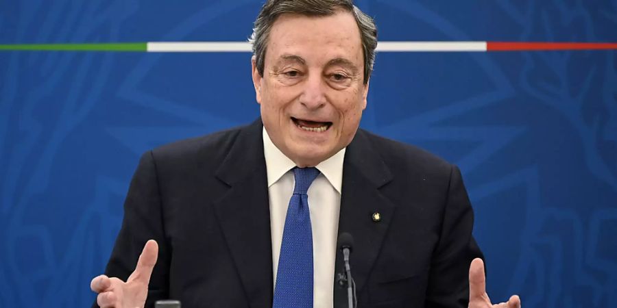 ARCHIV - Mario Draghi, Premierminister von Italien, spricht während einer Pressekonferenz in Rom. Foto: Riccardo Antimiani/Pool Ansa/AP/dpa