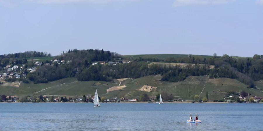 Seepromenade am Murtensee in Murten.