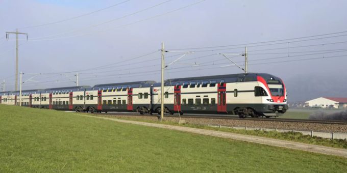 SBB-Zugkomposition bei Eglisau. (Archivbild) SBB zug