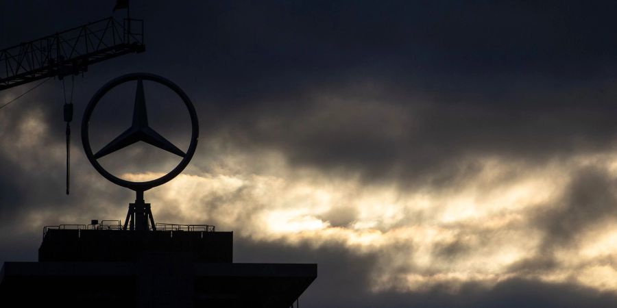 Kursverluste wegen des Dieselskandals: Prozessauftakt gegen Mercedes in Stuttgart.