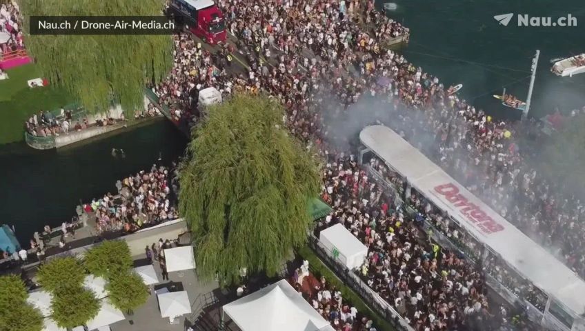 so-viele-menschen-tanzen-an-der-30-ausgabe-der-street-parade-in-zurich