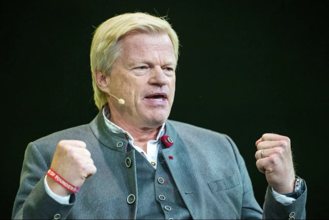 Oliver Kahn musste seinen Platz bei Bayern München nach der vergangenen Saison räumen. Oliver Kahn
