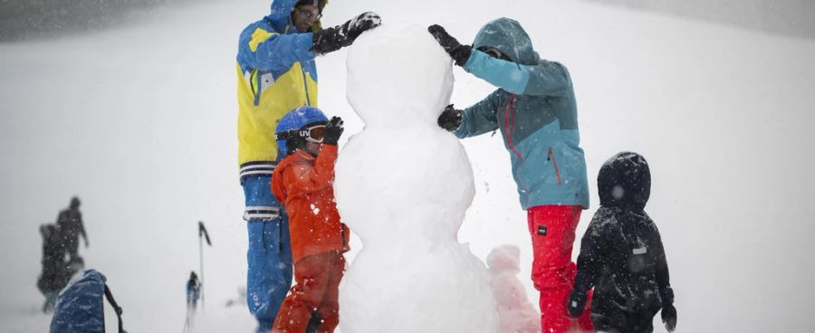 In Davos war bereits am 17. November ein solch grosse Schneemann möglich.