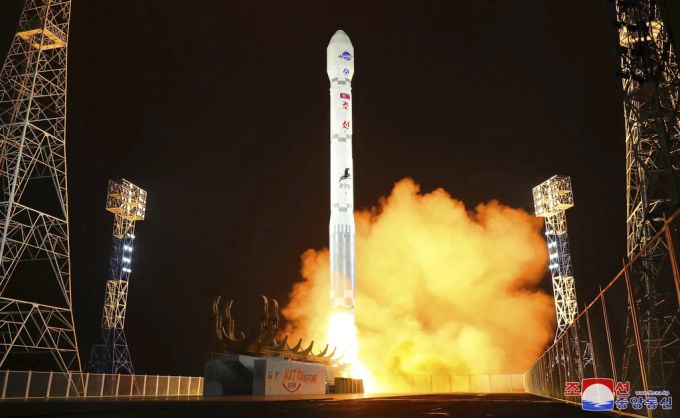 Die Rakete «Chollima-1» bringt den Satelliten «Malligyong-1» ins All. Nordkorea