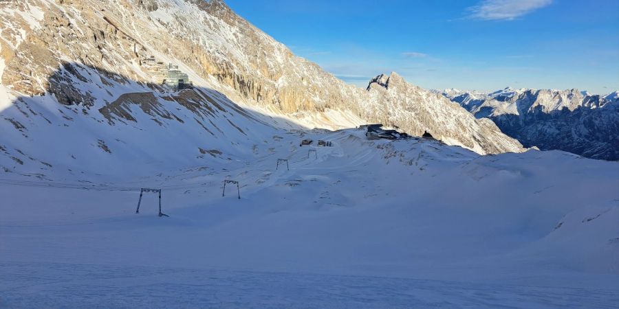 Am 1. Dezember will die Zugspitze in die Wintersaison starten.