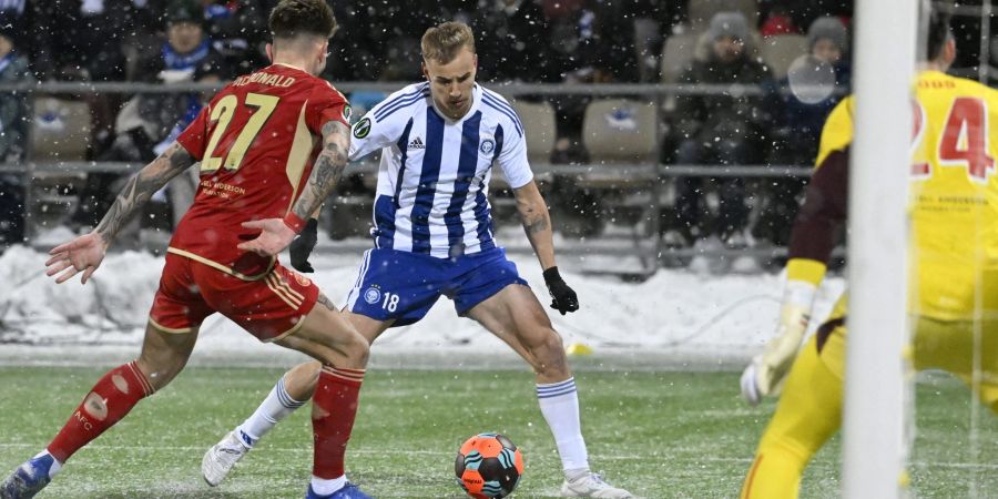 Das Spiel zwischen HJK Helsinki und dem FC Aberdeen wurde gleich zweimal unterbrochen.