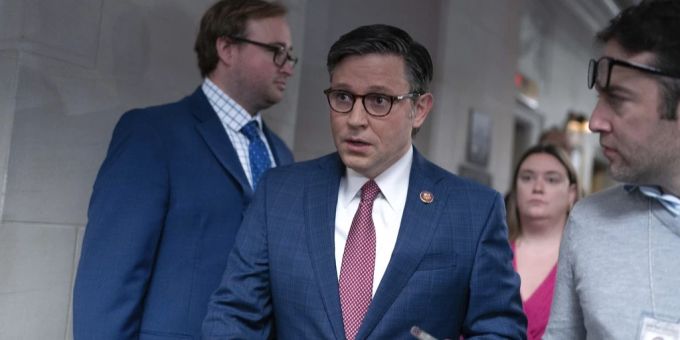 Der Meinung Trumps zufolge, wäre Mike Johnson ein «fantastischer» Vorsitzender. Mike Johnson