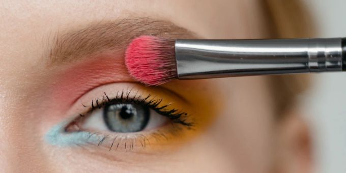 Mit den richtigen Farben kommen die Augen zu ihrem grossen Auftrit. Blick tausend Worte