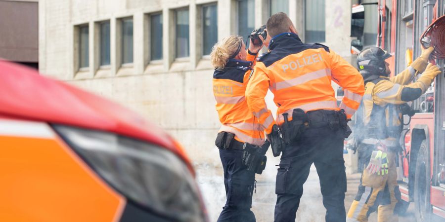 Feuerwehr und Kantonspolizei St. Gallen