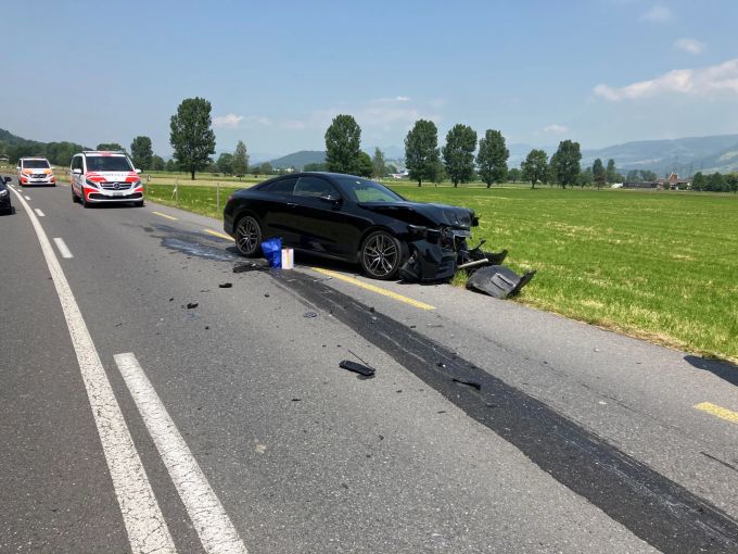 Fennen in Niederurnen kam es zu einer Frontalkollision. Niederurnen