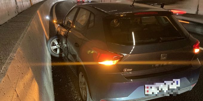 Verkehrsunfall auf der Autobahn A3 in Filzbach Unfall A3 in Filzbach