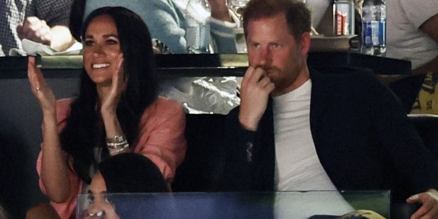 Meghan Markle und Prinz Harry bei einem Basketball-Spiel in Los Angeles.