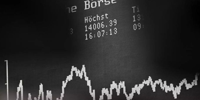In den Dax-Konzernen besteht kein unmittelbarer Zusammenhang zwischen Höhe der Vorstandsgehälter und Unternehmensgewinnen. Foto: Arne Dedert/dpa