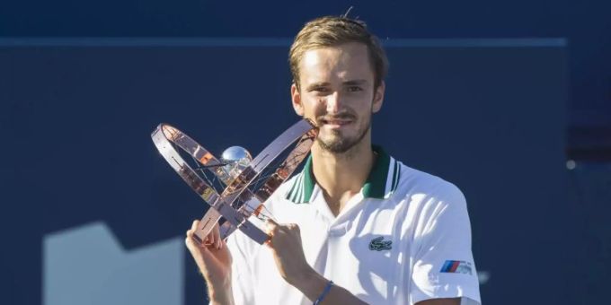 Der russische Tennisprofi Daniil Medwedew gewann das Turnier in Toronto. Foto: Zou Zheng/XinHua/dpa