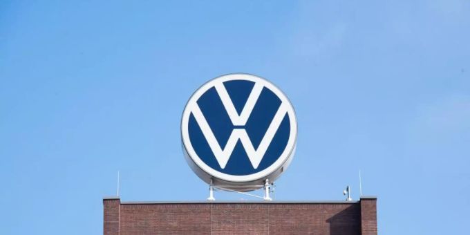 Wolfsburg/Ingolstadt - Erneut Kurzarbeit im VW-Stammwerk wegen fehlender Halbleiter
