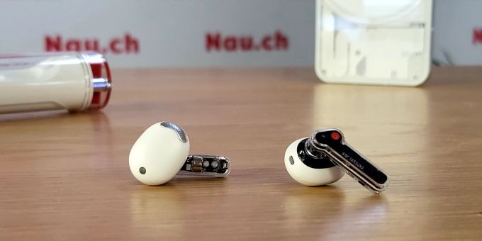 Die Ohrstöpsel ohne Aufsätze sind optisch gewöhnungsbedürftig, aber fraglos sehr komfortabel. Nothing Ear (stick)