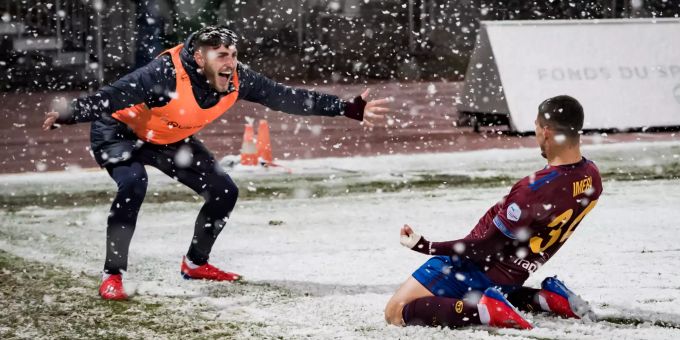 Kastriot Imeri, bejubelt seinen Treffer, der das 2:0 für Servette FC besiegelt. Servette FC