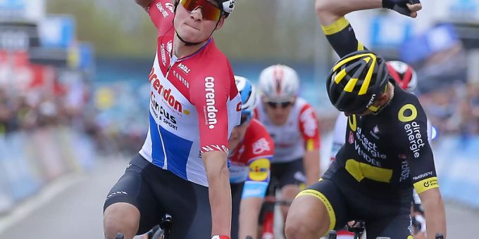 Mathieu Van der Poel (links im Trikot des niederländischen Strassen-Meisters) ist ein Multitalent auf zwei Rädern Mathieu Van der Poel (links im Trikot des niederländischen Strassen-Meisters) ist ein Multitalent auf zwei Rädern