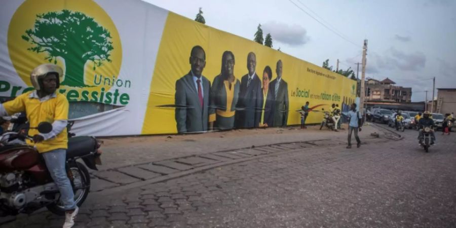 Wahlplakat einer von zwei zugelassenen Parteien in Benin