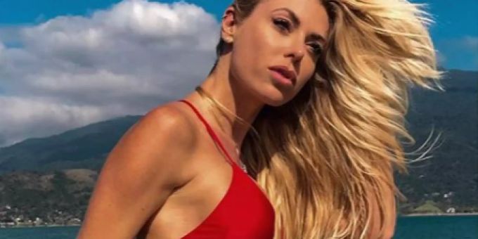 Brasilien - Model (†37) ertrinkt, weil sie ihre zwei Welpen retten will