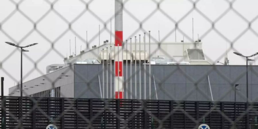 Das Abfertigungsgebäude, das als Übergangslösung für die Regierung im Herbst für 70 Millionen Euro fertiggestellt wurde, am Hauptstadtflughafen BER. Foto: Soeren Stache