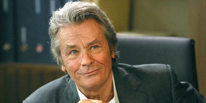 Einer der populärsten französischen Stars: Alain Delon Hirnblutung zwang ihn zur Pause. Alain Delon