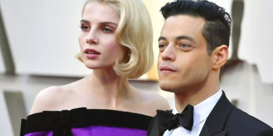 Rami Malek kam mit seiner Freundin Lucy Boynton zur Oscar-Verleihung. Foto: Jordan Strauss/Invision/AP