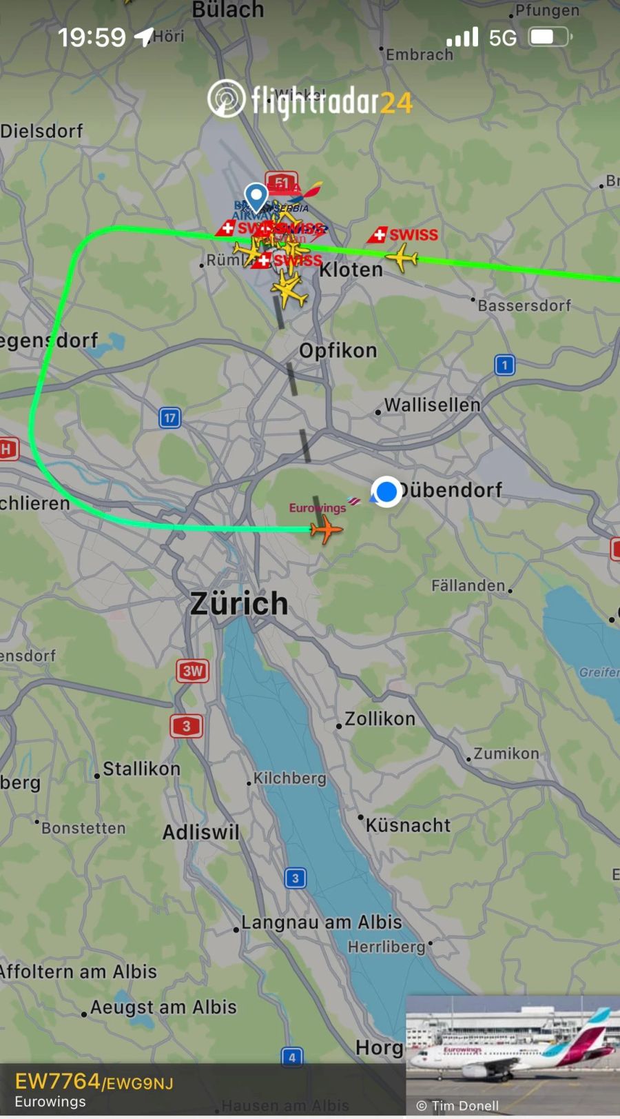 Die von Hamburg kommende Eurowings-Maschine EW7764 musste bei der Landung in Zürich durchstarten.