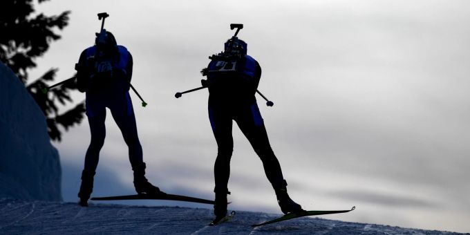 Die IBU hat Russland und Belarus wegen des Einmarsches in die Ukraine von allen Biathlon-Wettbewerben suspendiert. Die IBU hat Russland und Belarus wegen des Einmarsches in die Ukraine von allen Biathlon-Wettbewerben suspendiert.