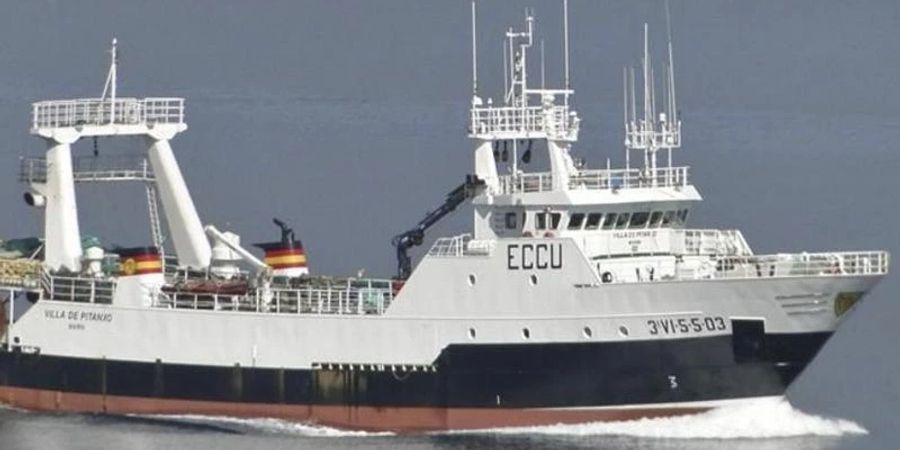 Das panische Fischerboot «Villa de Pitanxo». Foto: Spanisches Ministerium/AP/dpa