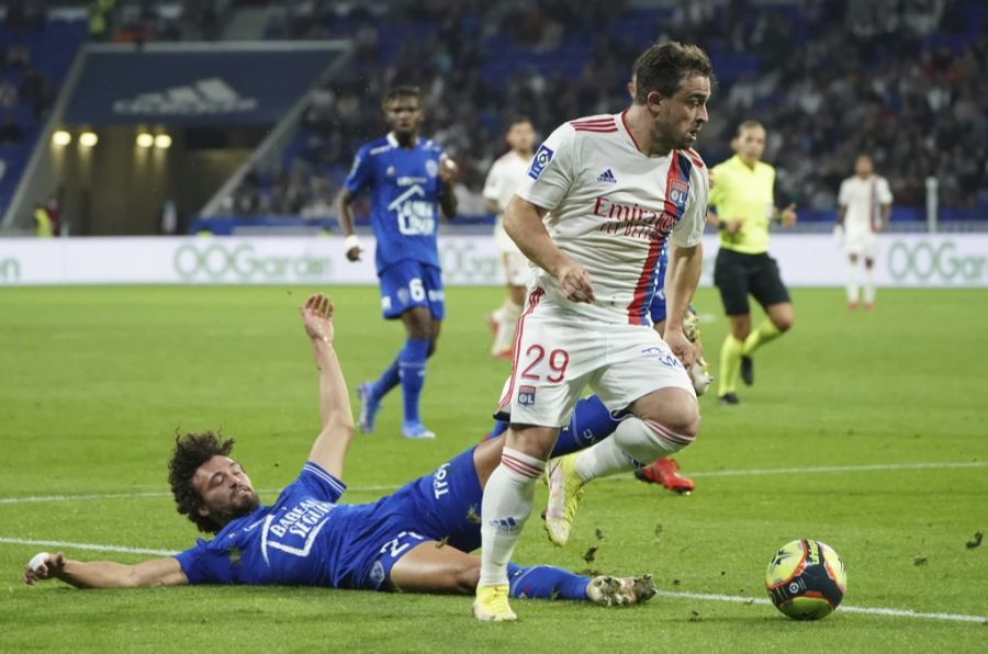 Im Sommer 2021 wechselt Shaqiri nach Lyon, kommt dort über die Rolle des Edel-Reservisten aber nicht hinaus.