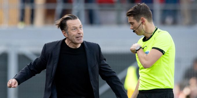 Paolo Tramezzani legt sich mit Schiedsrichter Sandro Schärer an. Super League